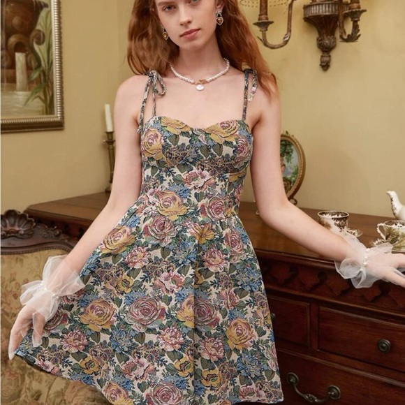 Floral Bustier Dress - Picture 2 of 4